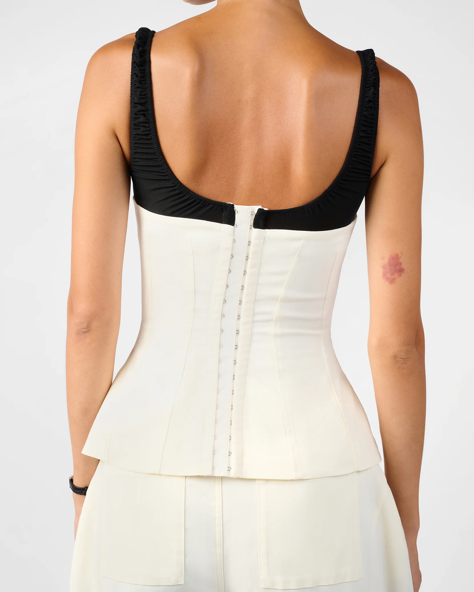 Corset - Image 6